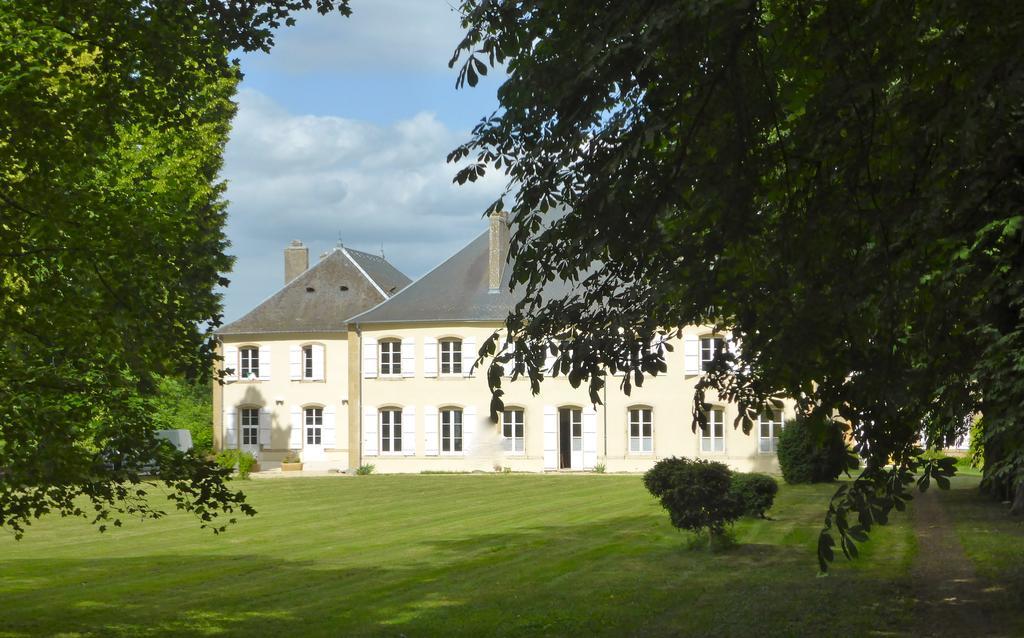 Maison D'Hotes Le Chateau De Puxe Eksteriør billede