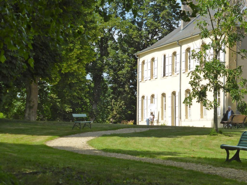 Maison D'Hotes Le Chateau De Puxe Eksteriør billede
